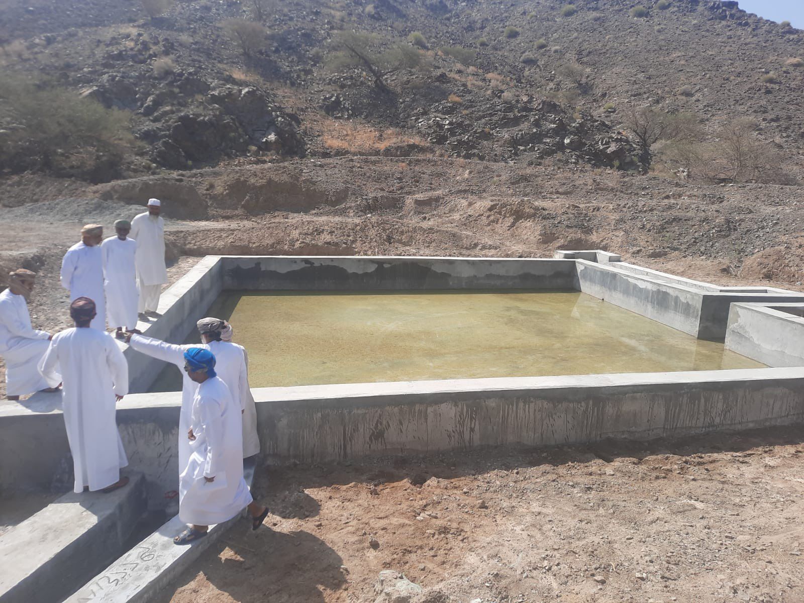 استلام مشروع صيانة وتأهيل فلج وادي السدر بولاية نخل جنوب الباطنة