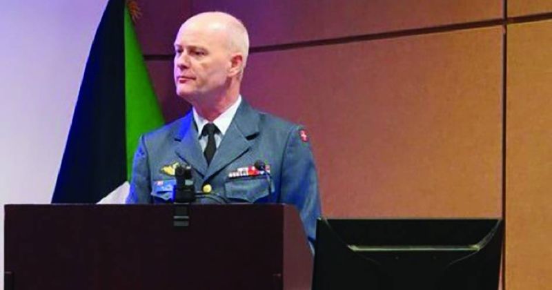 قائد «كلية دفاع الناتو» يُحاضر للدارسين في دورة «القيادة والأركان»