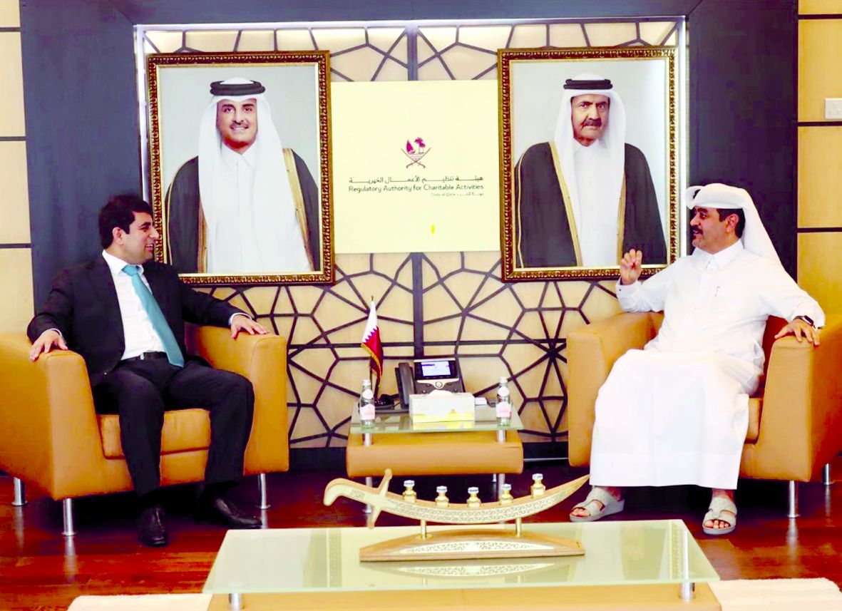 سفير طاجيكستان في قطر يزور هيئة تنظيم الأعمال الخيرية