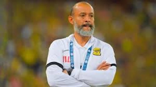 الخصم ضيق الخناق علينا وجعل المباراة صعبة.. نونو سانتو يُقلق جماهير الاتحاد قبل المونديال