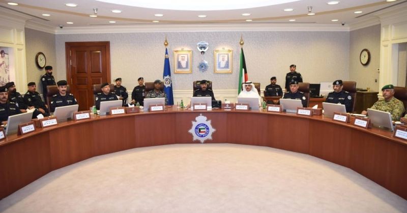 الفريق النواف يـترأس اجتماعاً لبحث الاستعدادات الأمنية للـقمة الخليجية التي تستضيفها الكويت ديسمبر المقبل