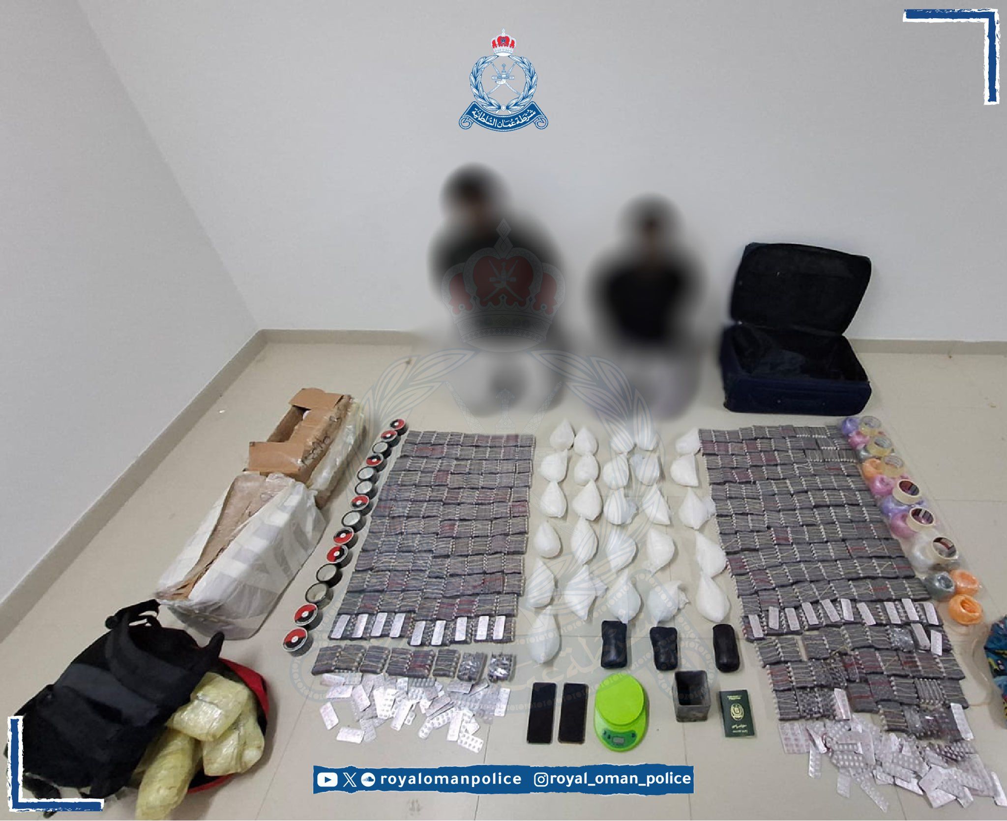 القبض على 5 متهمين لحيازتهم كميات من المؤثرات العقلية