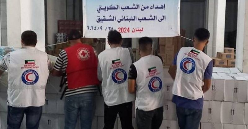 حملة مساعدات من الهلال الأحمر للنازحين في لبنان