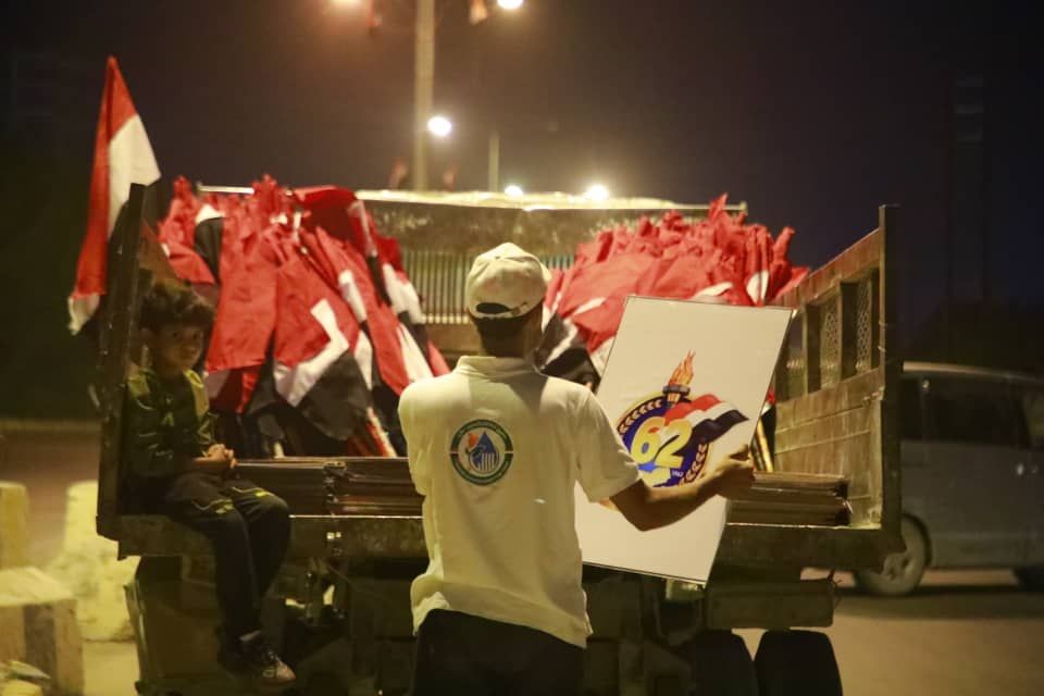 مأرب تستعد لذكرى ثورة 26 سبتمبر بتزيين الشوارع (تقرير مصور)
