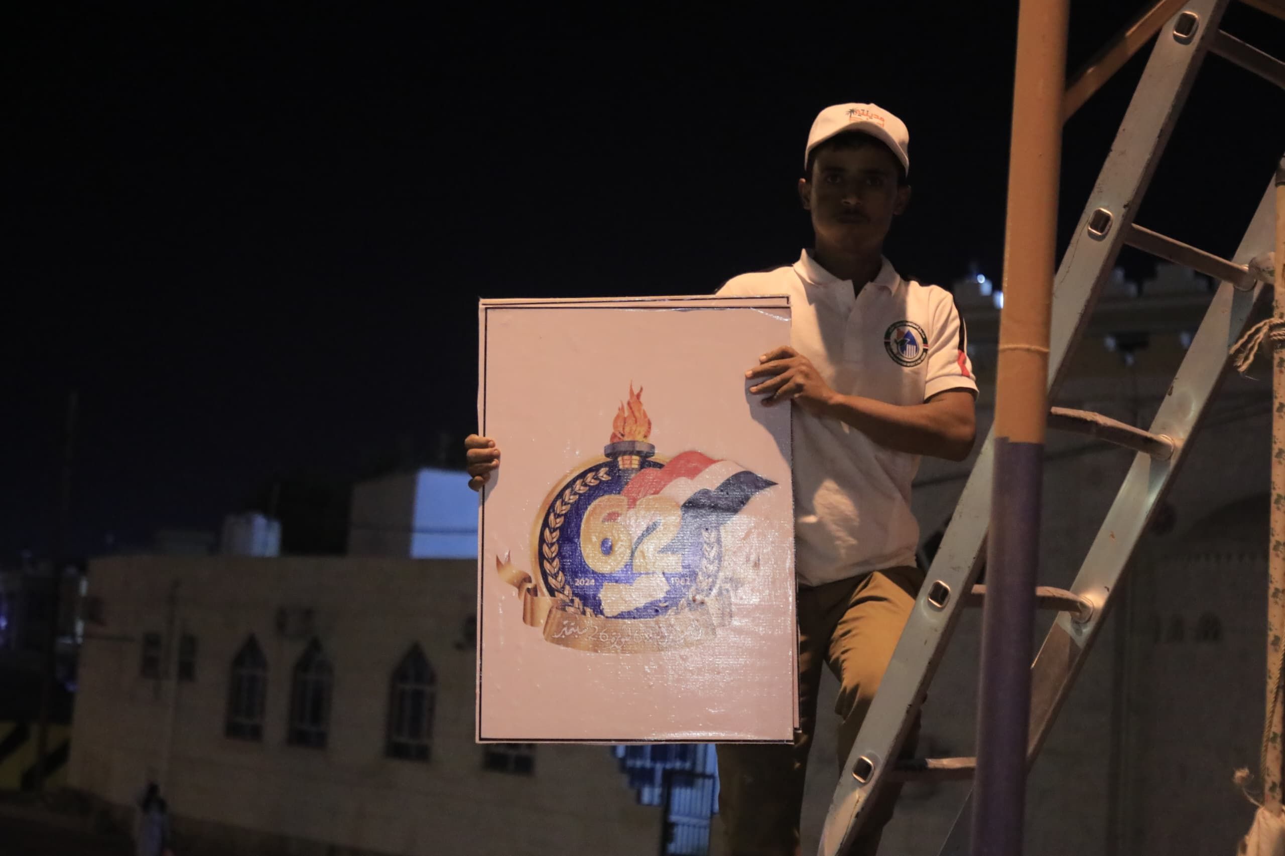 مأرب تستعد لذكرى ثورة 26 سبتمبر بتزيين الشوارع (تقرير مصور)