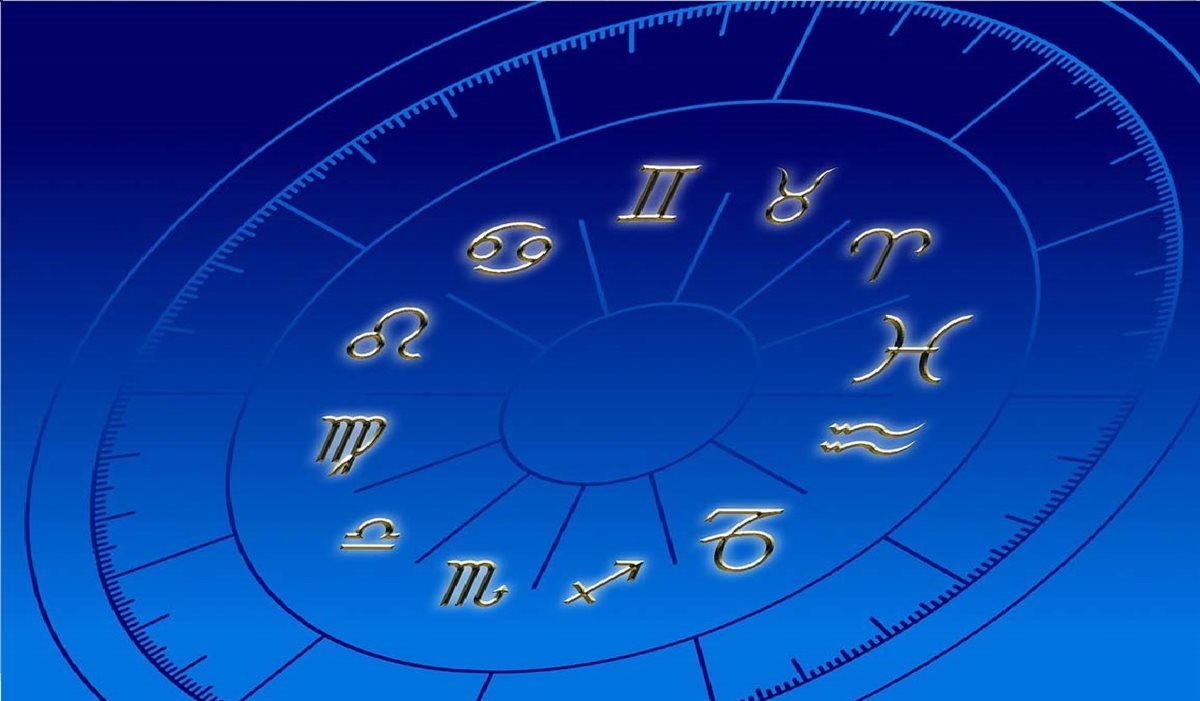 تفكيرهم فى منتهى الذكاء ويمتلكون مخ اينشتاين هذا الأبراج الفلكية الثلاثة انت منهم