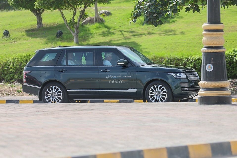 جلالة السلطان يغادر مدينة ⁧‫صلالة‬⁩ متوجهاً إلى مسقط