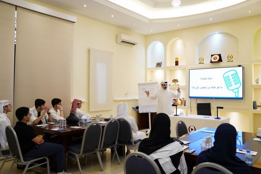 المركز الإعلامي القطري يختتم دورة صناعة البودكاست