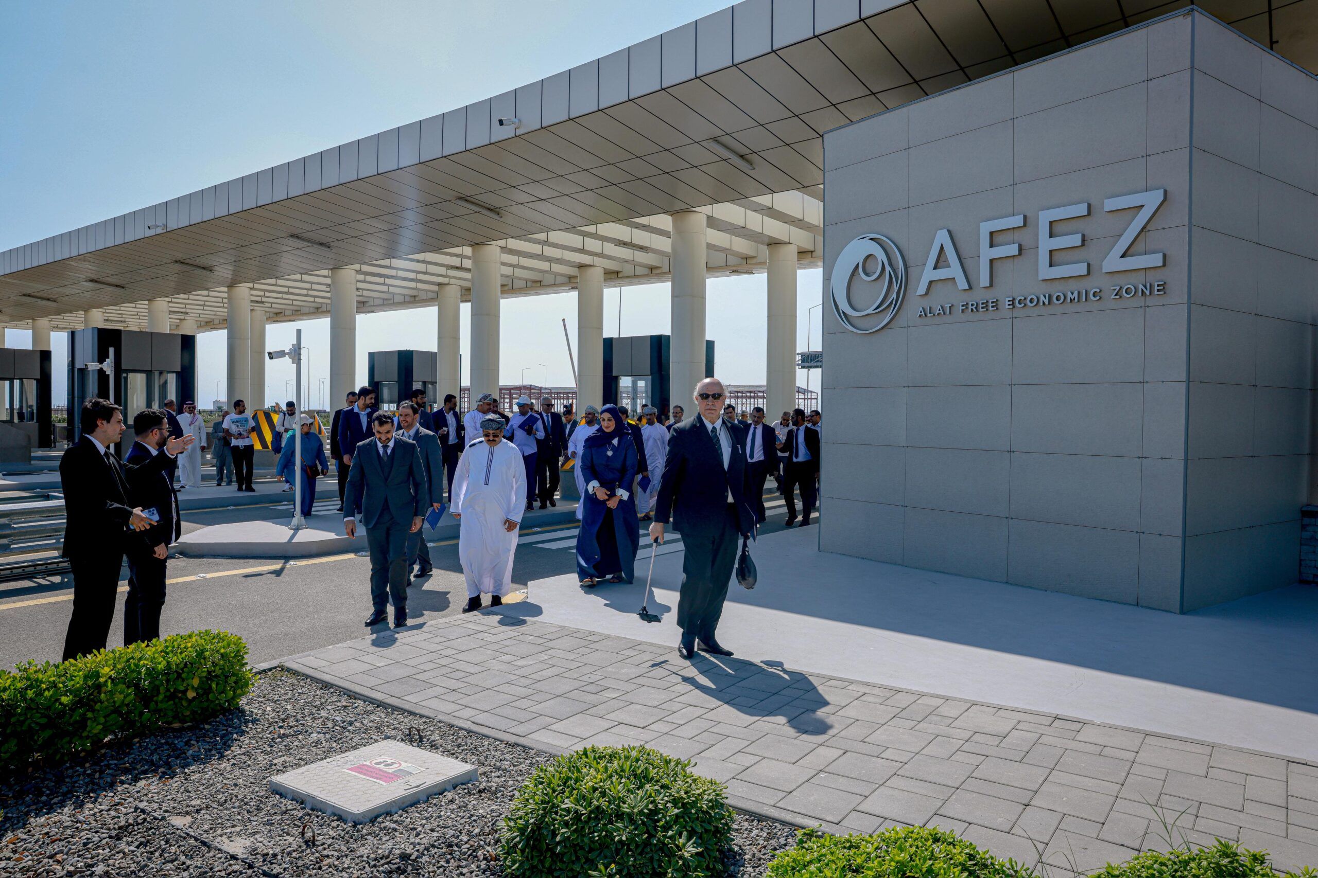 بحث سبل تعزيز مجالات التعاون الاقتصادية والاستثمارية بين سلطنة عُمان وأذربيجان