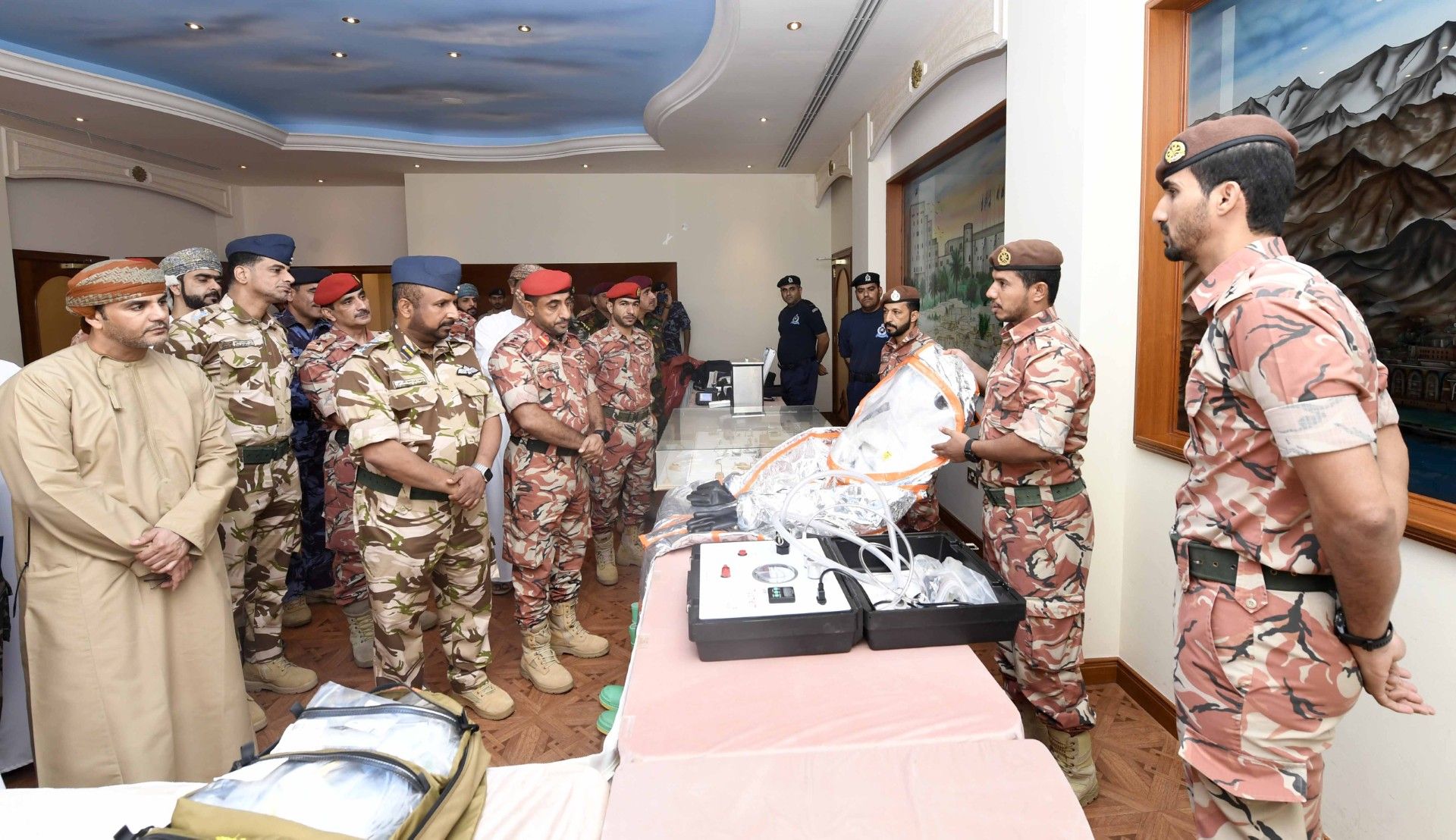 اختتام ندوة التطبيقات النووية السلمية بنادي الشفق لقوات السلطان المسلحة