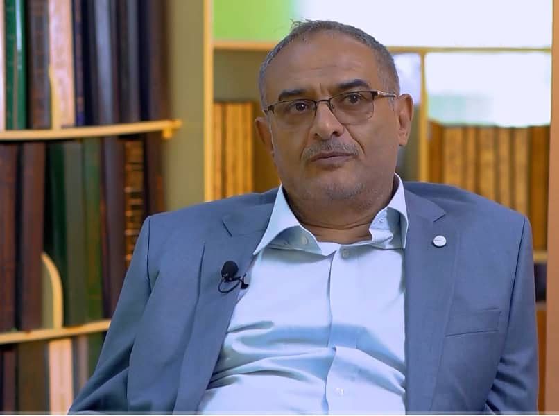 نجاة القيادي في إصلاح تعز أحمد عثمان وإصابة أحد أفراد اسرته إثر استهداف منزله