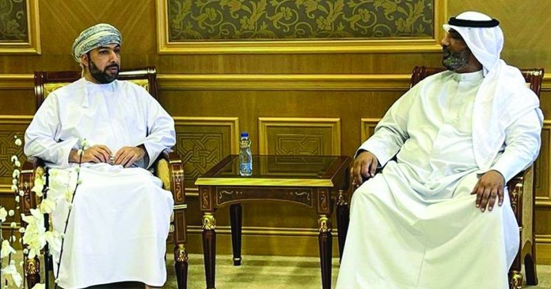 بوعركي خلال لقائه سفير سلطنة عمان