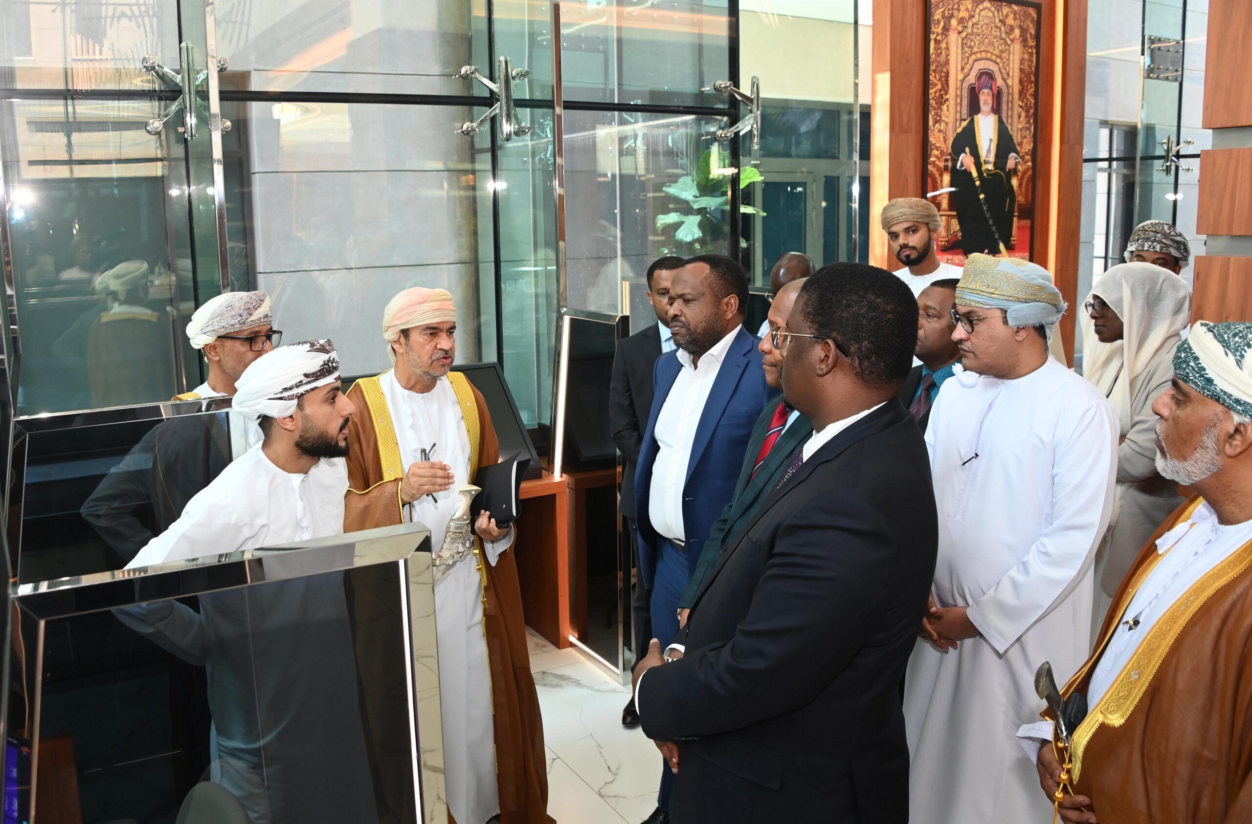 بحث علاقات التعاون الاقتصادي بين سلطنة عُمان وتنزانيا