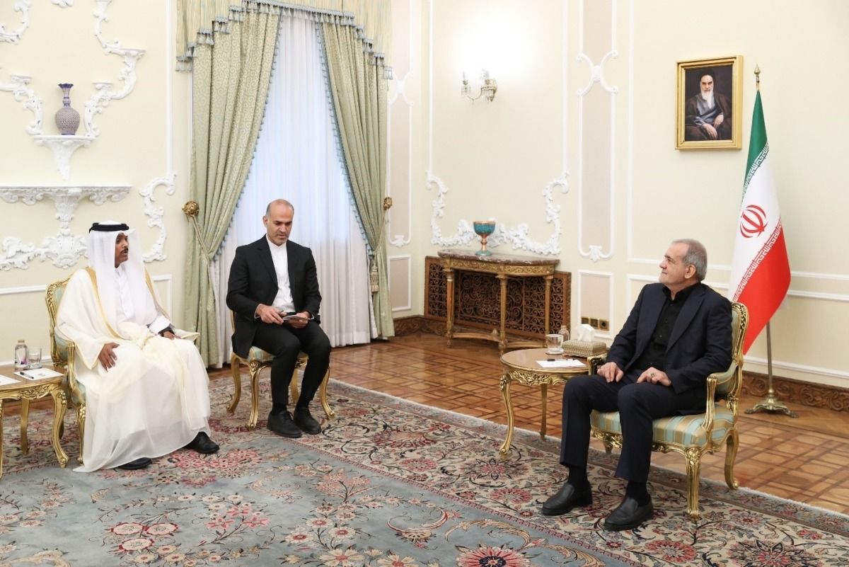 الرئيس الإيراني يتسلم أوراق اعتماد سفير دولة قطر