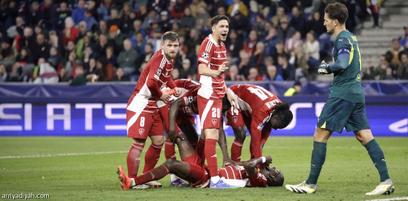 بريست يكتسح سالزبورج برباعية