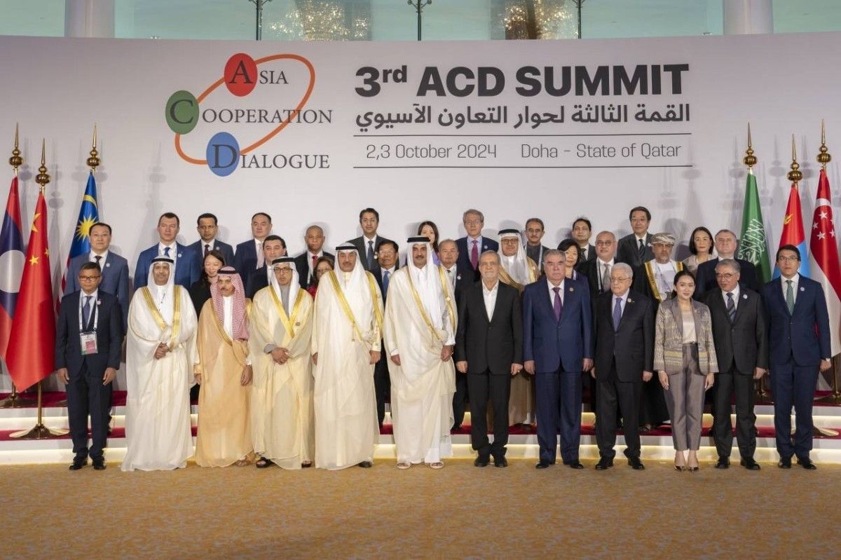 منصور بن زايد: الإمارات حريصة على تحقيق التنمية والازدهار لشعوب العالم