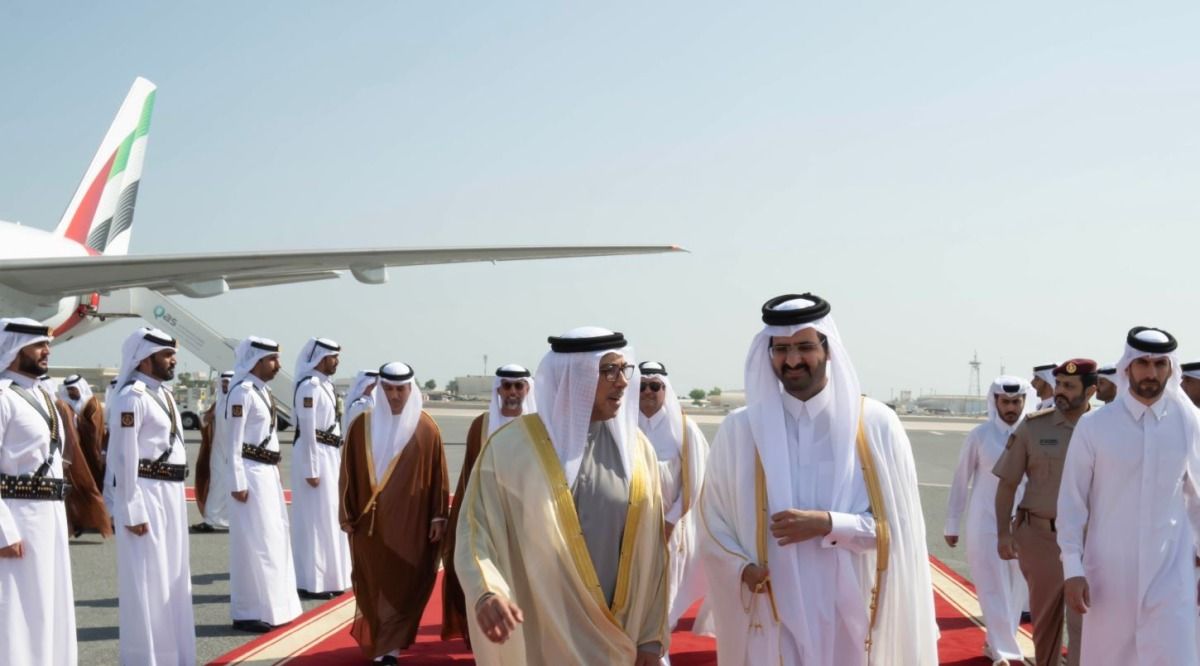 سمو نائب الأمير يتقدم مستقبلي نائب رئيس الإمارات