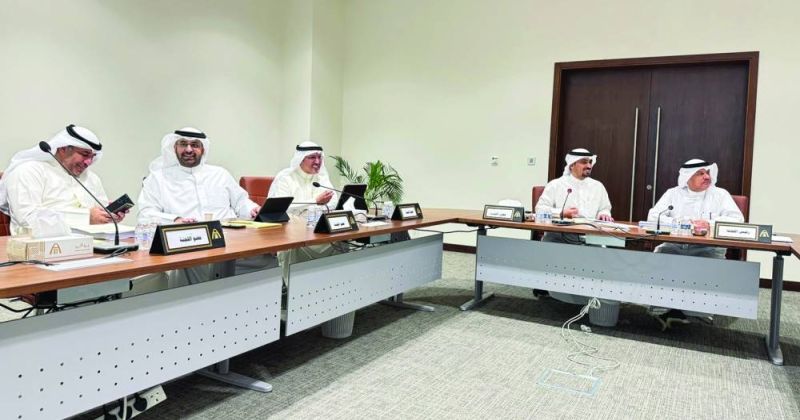 «لجنة الأحمدي» في المجلس البلدي تحيل تخصيص موقع للدفاع الجوي إلى البلدية