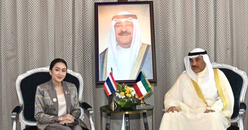 ممثل سمو الأمير يستقبل رئيسة وزراء تايلند على هامش قمة حوار التعاون الآسيوي