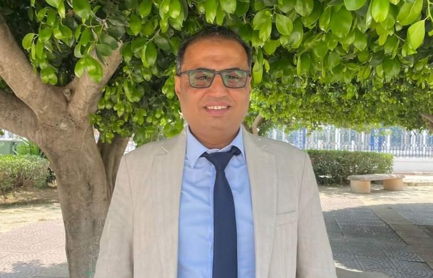 نقابة الصحفيين اليمنيين: استدعاء الصحفي عبدالعزيز المجيدي في قضية مقتل "عدنان الحمادي" خطير وغير مقبول