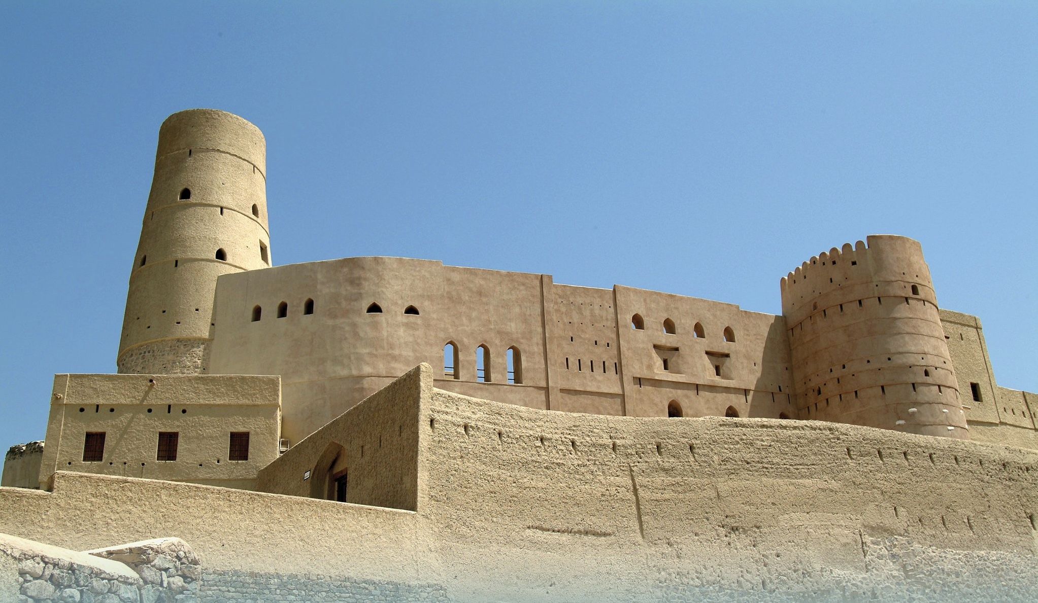 قرار بتشكيل لجنة تسيير خطة إدارة موقع واحة وقلعة بهلاء