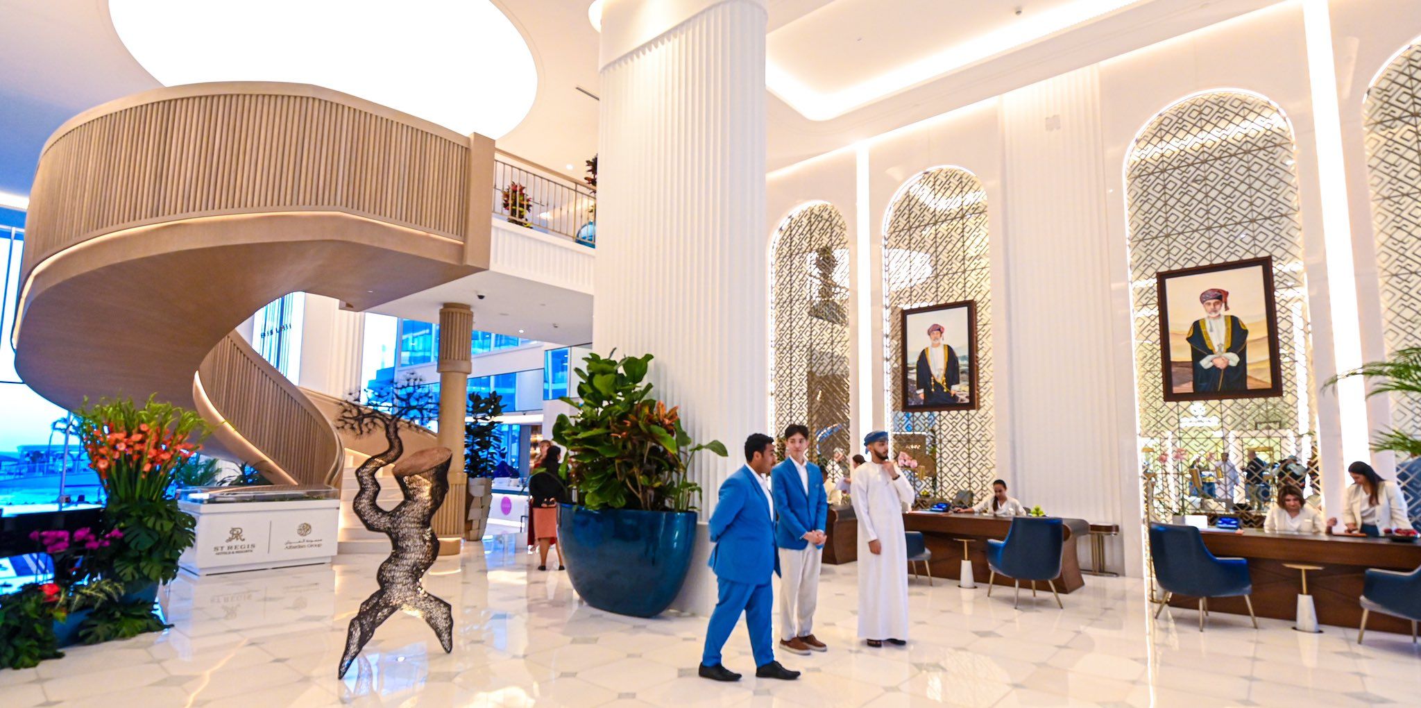 السيد ذي يزن يرعى حفل افتتاح لمنتجع “سانت ريجيس الموج مسقط” لدعم السياحة