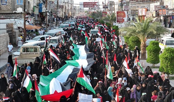 مأرب.. مسيرة نسائية حاشدة ووقفة للأطفال تنديدًا بجرائم الاحتلال بحق سكان غزة
