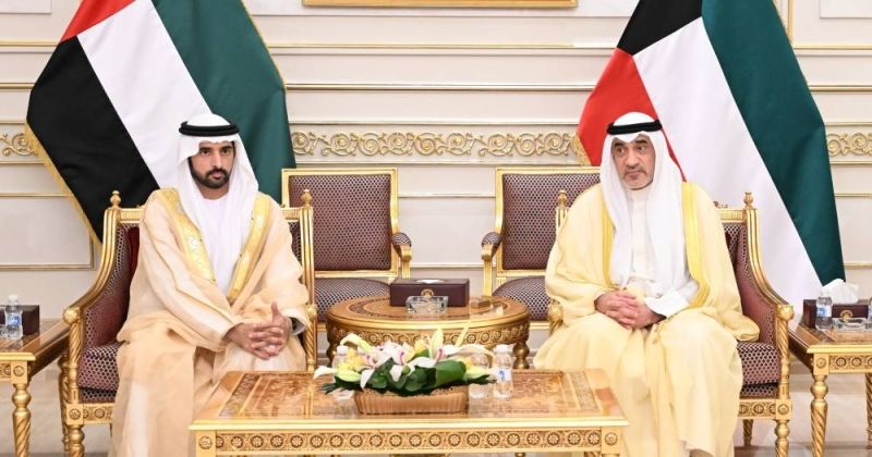 ولي عهد دبي يصل إلى البلاد في زيارة رسمية