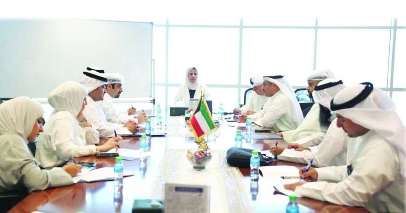 من اجتماع مسؤولي هيئة القوى العاملة مع قياديي «الكهرباء»