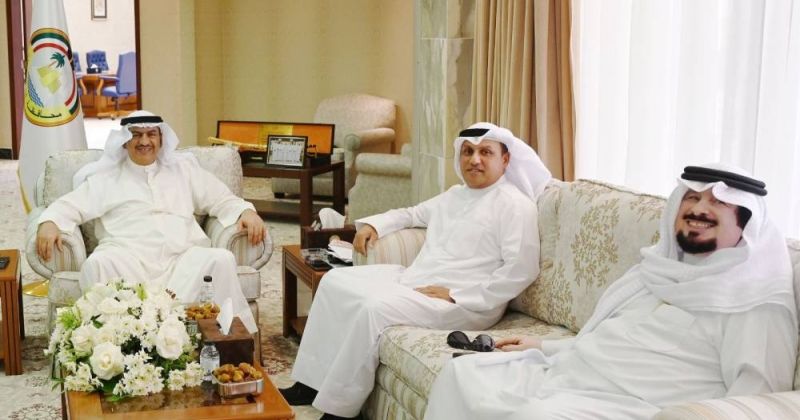 محافظ الجهراء: لوضع كاميرات في الحدائق العامة ومعالجة مشكلة رمي المخلفات