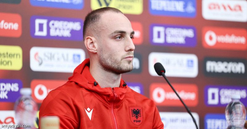 ميتاج: الاتحاد منحني فرصة اللعب مع بنزيما وكانتي