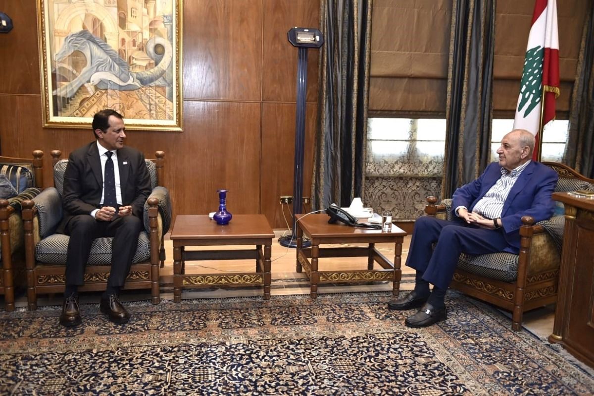 رئيس مجلس النواب اللبناني يجتمع مع سفير قطر