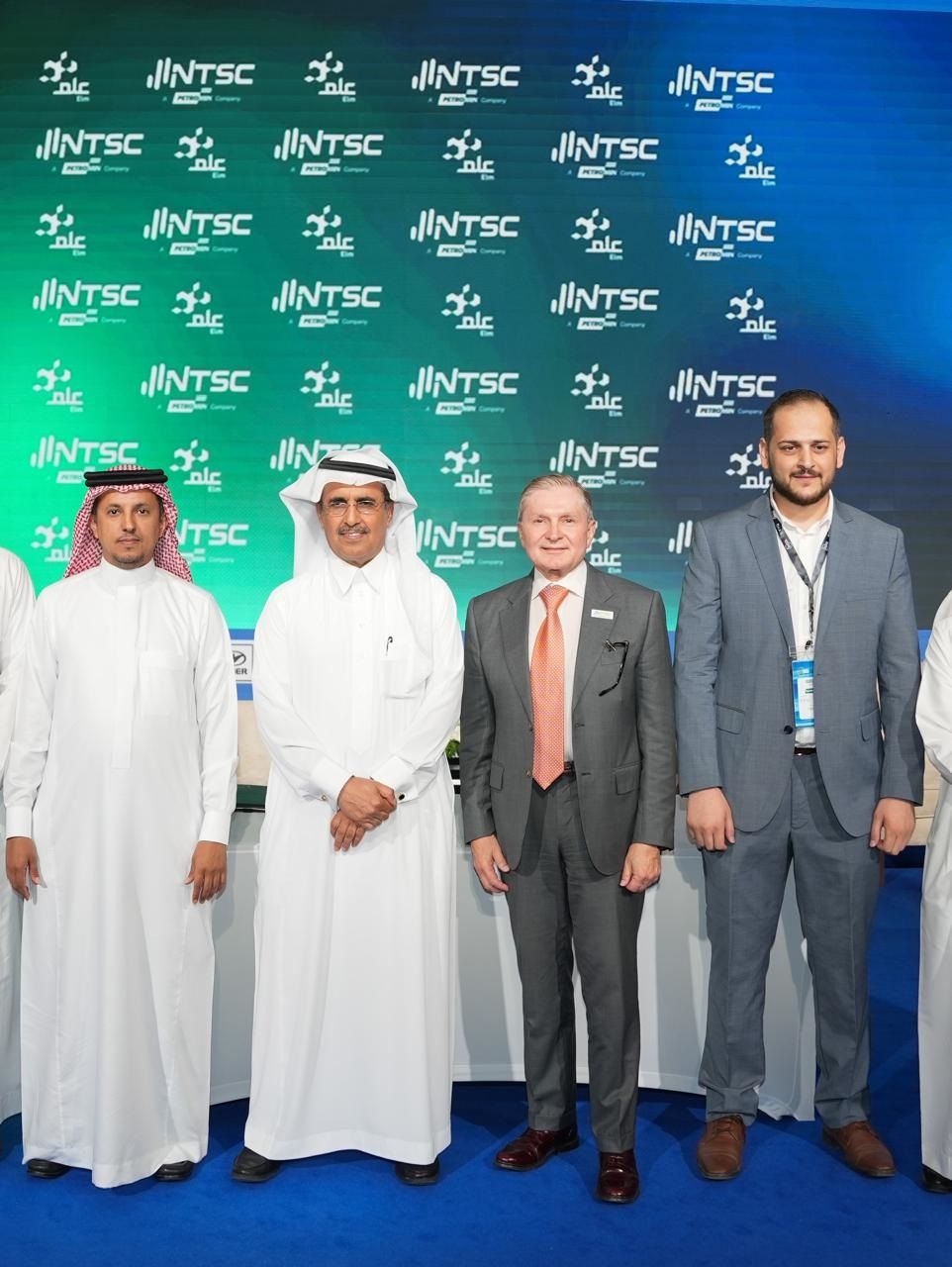 شراكة بين “علم” و”بترومين” لتقديم حلول رقمية مبتكرة لإدارة الأساطيل