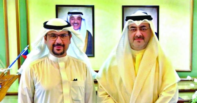 محافظ العاصمة خلال استقباله العدواني