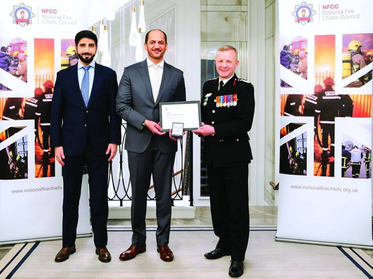 منصور بن محمد: فخورون بإنجازات فرقنا الوطنية والكفاءات الإماراتية دولياً