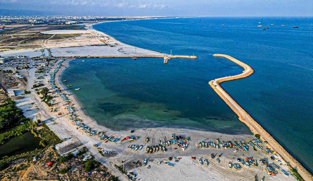 11.5 مليون ريال لإنشاء مرافئ للصيد البحري وتطوير ميناءي ريسوت والحلانيات في ظفار