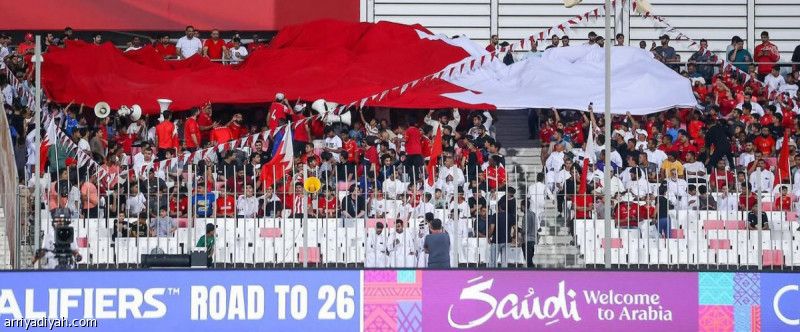 200 بحريني يدعمون الأحمر أمام الأخضر في «الجوهرة»
