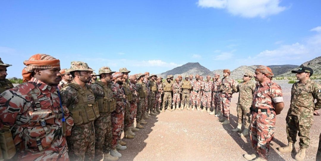 بدء التمرين العسكري العُماني الباكستاني المشترك وشق الجبل 1