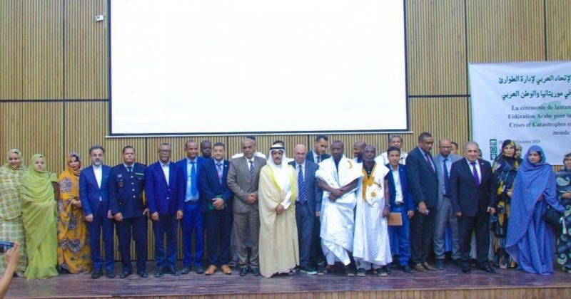 الديحاني يتوسط ممثلي الدول العربية في الاتحاد