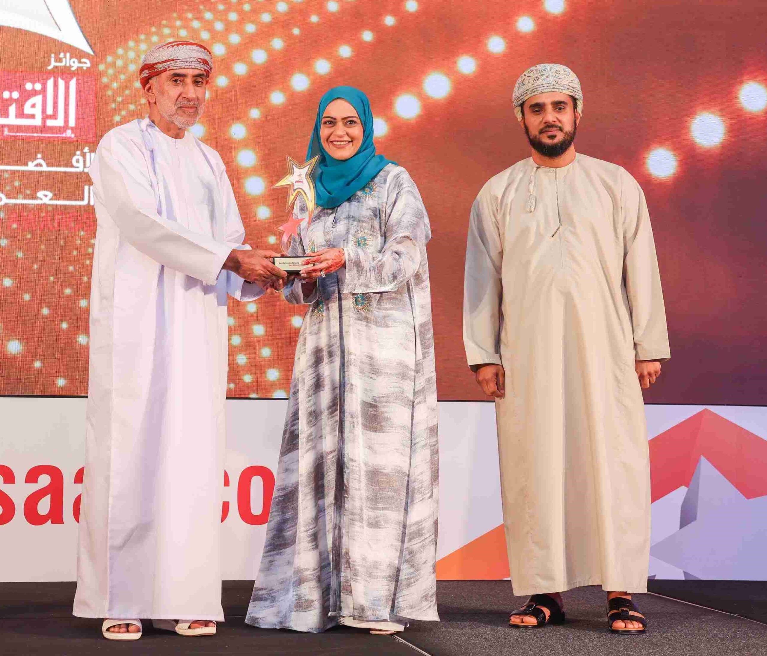 استمراراً لنجاحاته في القطاع المصرفي .. تتويج بنك مسقط بجائزة أفضل الشركات أداءً في بورصة مسقط