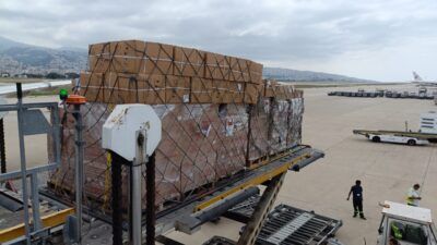 بتوجيهات سامية .. ارسال طائرة محملة بـ 40 طناً من الأدوية والمساعدات الإنسانية إلى لبنان