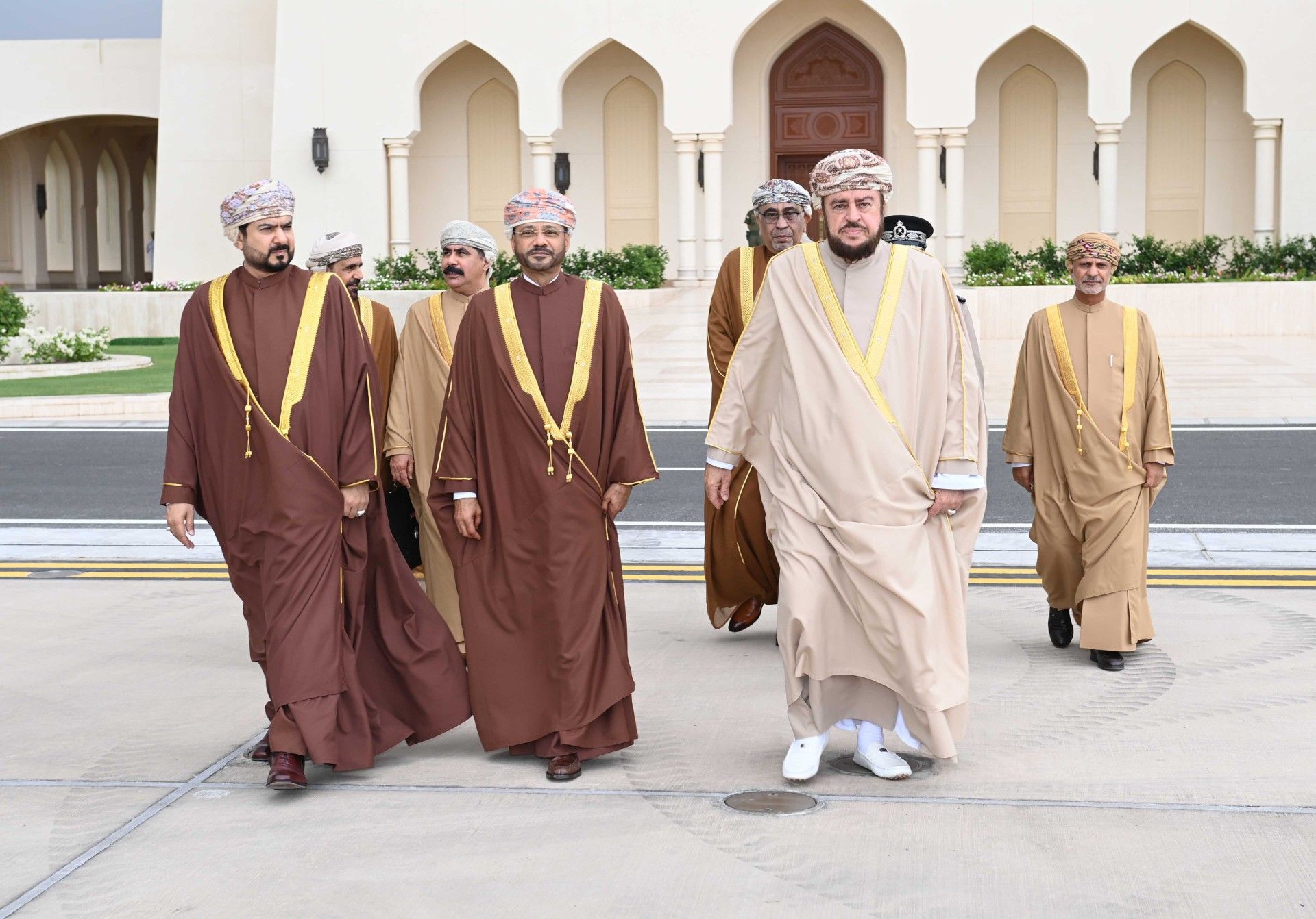 نيابةً عن جلالته .. سمو السيد أسعد يتوجه إلى بلجيكا