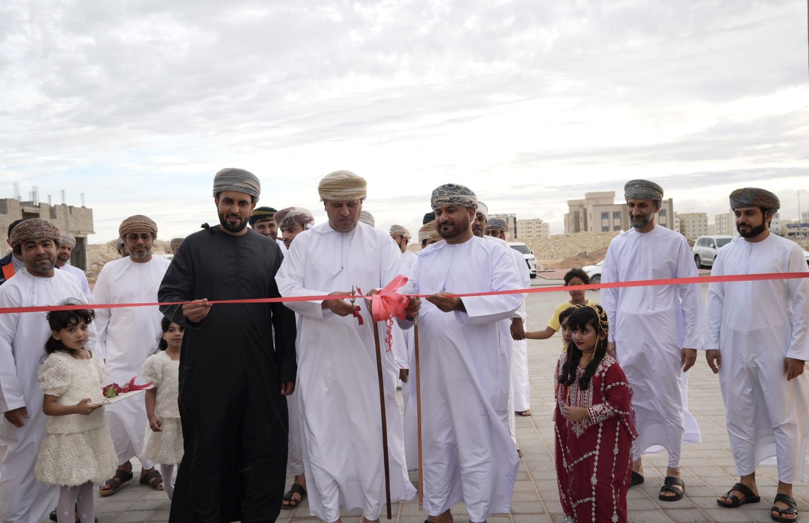 افتتاح الحديقة العامة بالحي التجاري بالدقم