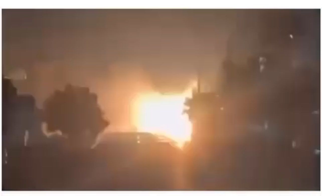 السيطرة على حرائق متفرقة في ولاية ‎نزوى بالداخلية