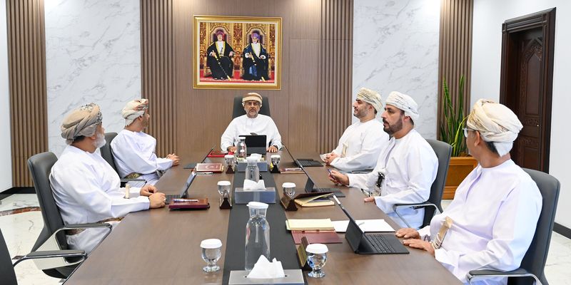 إسناد عدد من المناقصات المكمِّلة للمشروعات التنموية بقيمة تتجاوز 216 مليون ريال عُماني