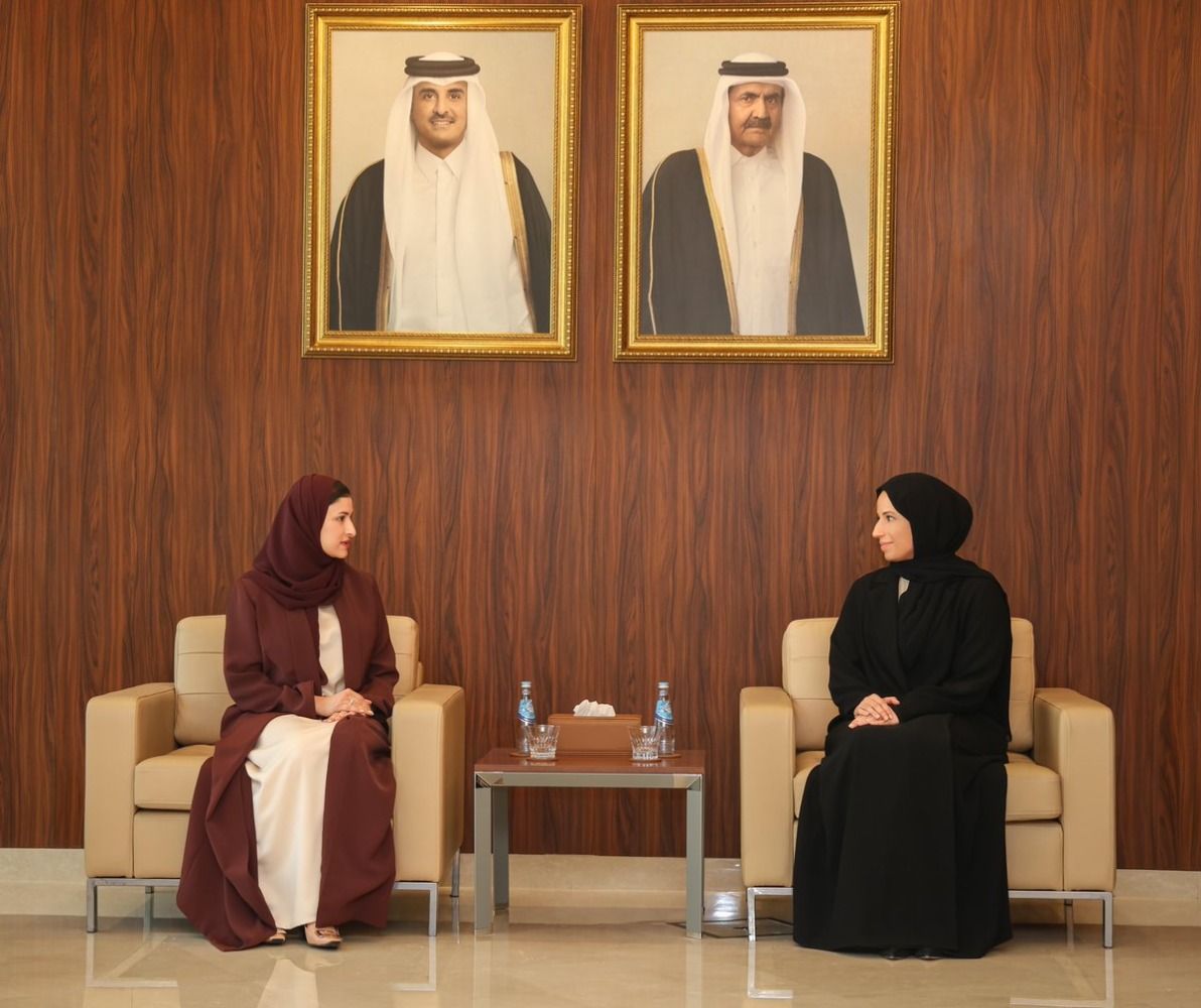  وزير التربية والتعليم تجتمع مع نظيرتها الإماراتية