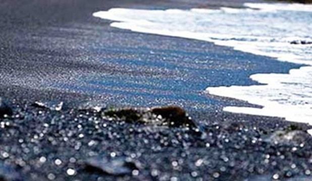 النائب العام يوجه بفتح تحقيق في قضية تهريب "الرمال السوداء" بحضرموت