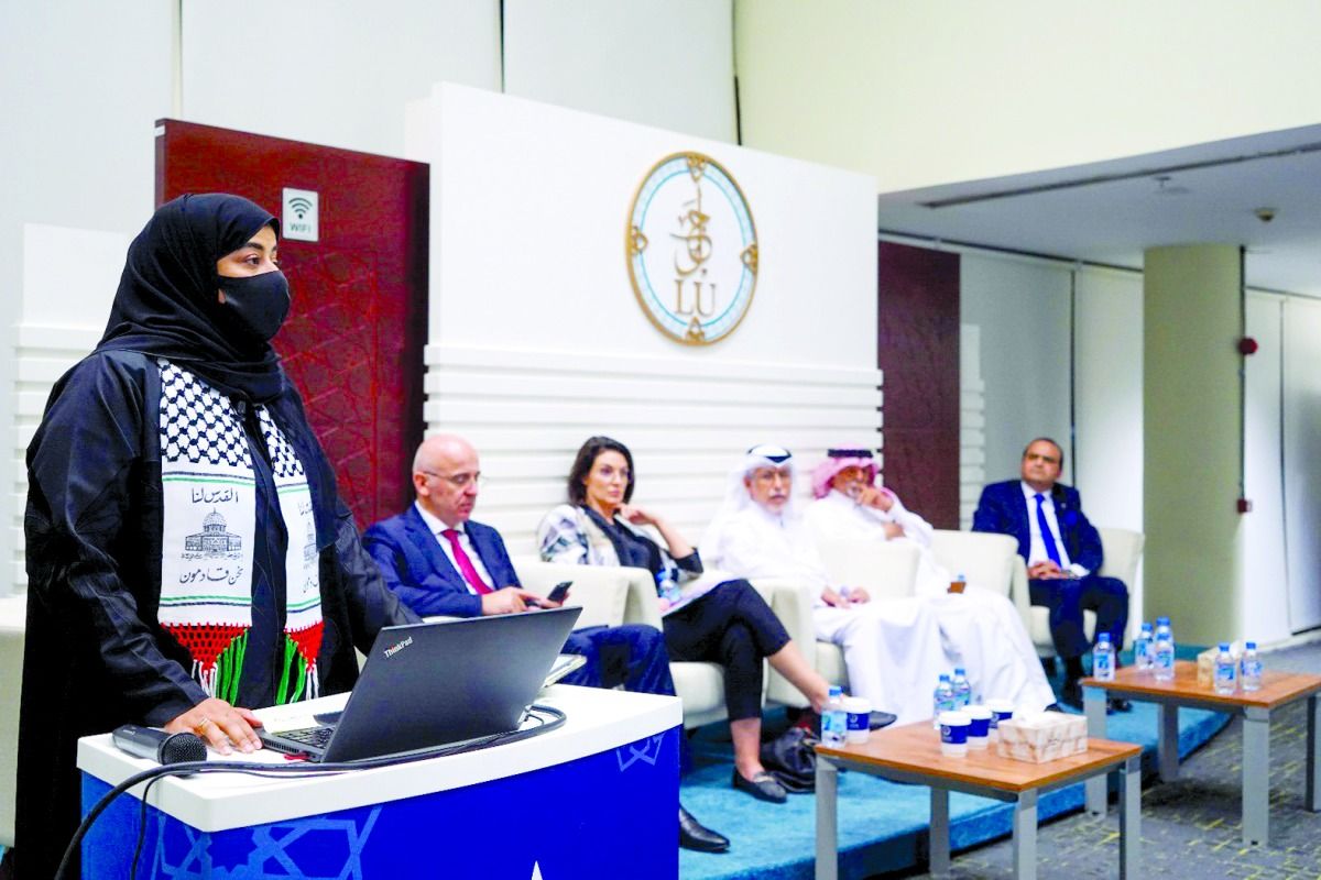 أكاديميون وإعلاميون خلال ندوة بجامعة لوسيل: الدبلوماسية القطرية «مركزية» في حل الأزمات
