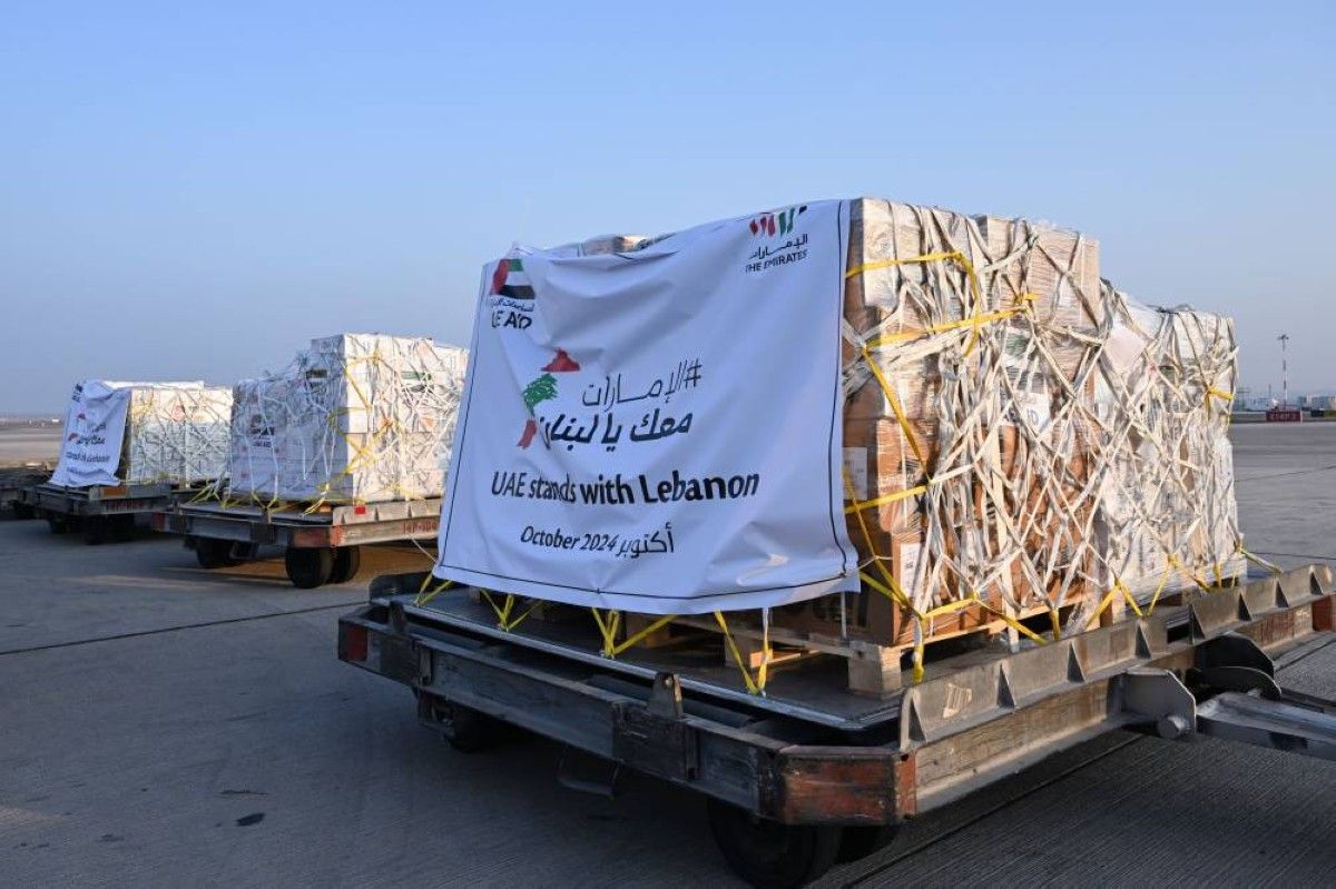 محملة بـ 40 طناً .. الإمارات ترسل الطائرة الثانية عشرة من المساعدات الإغاثية للأشقاء اللبنانيين