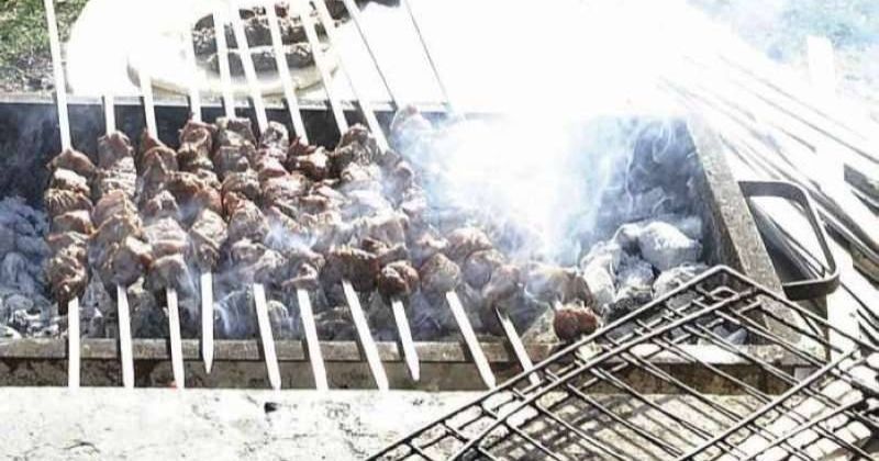 منع الشواء على الشريط الساحلي